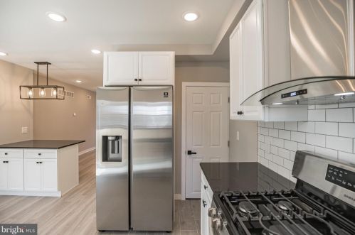 5809 Ditman St, Philadelphia PA 19135-4043 exterior