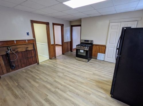 26 Mendon St, Worcester MA 01604-4804 exterior