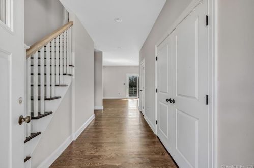 456 Rutland Rd, Milford, CT 06461-2446