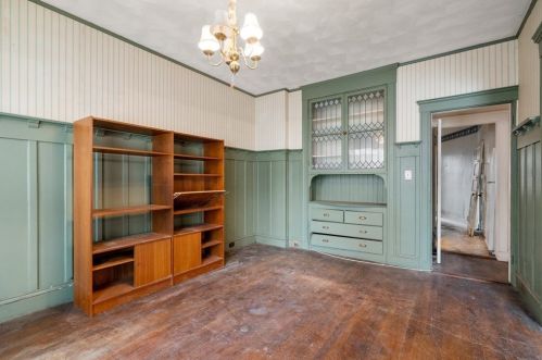 65 Pleasant St, Brookline MA 02446-3723 exterior