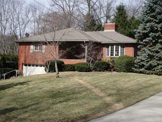 2314 Berkshire Dr, Pittsburgh, PA 15241-2404