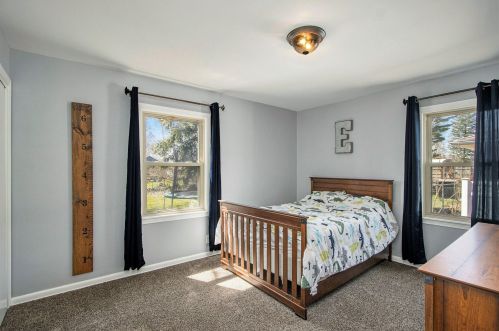 1914 Dorchester Ave, Kalamazoo MI  49001-5217 exterior