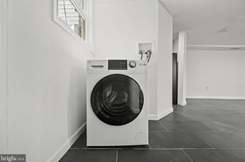 1423 Holbrook St, Washington DC 20002-2908 exterior