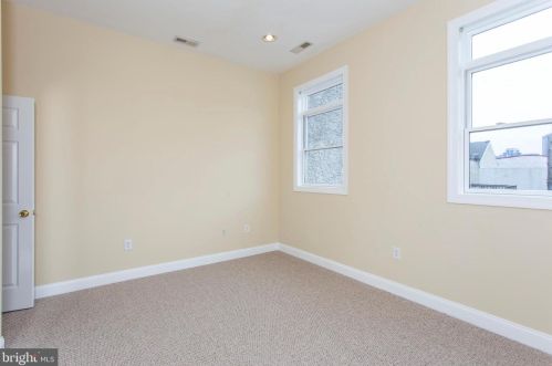 1029 Christian St, Philadelphia PA exterior