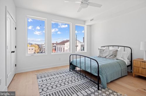 1609 2nd St, Philadelphia PA 19133 exterior