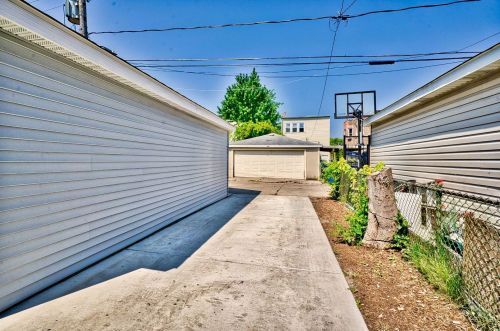 1334 56th Ct, Chicago IL  60804-1201 exterior