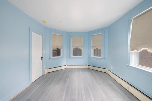 22 Oakland Ave, Providence RI  02919-4307 exterior