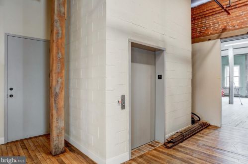 220 Prince St, Lancaster PA 17603-5878 exterior