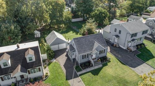 48 Coldevin Rd, Clark NJ  07066-1237 exterior