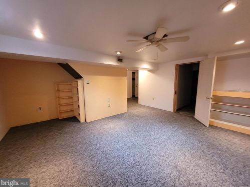 2148 Lee Ln, Chester PA 19014-2213 exterior