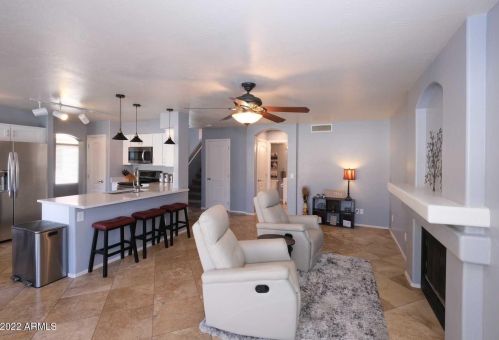 3810 Barcelona Dr, Chandler AZ  85226-1305 exterior