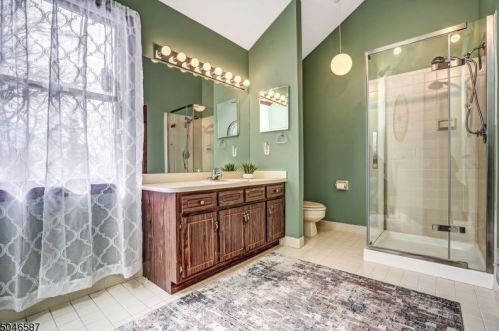 14 Muirfield Ln, Bridgewater NJ 08807-1268 exterior