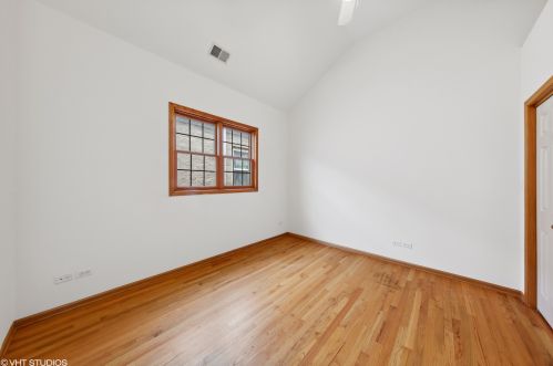 1450 Artesian Ave, Chicago IL 60622-1703 exterior