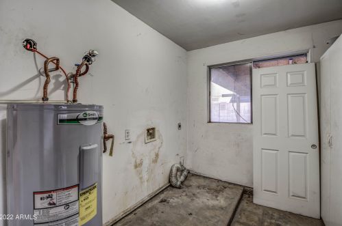 7330 Coolidge St, Phoenix AZ 85015-3845 exterior