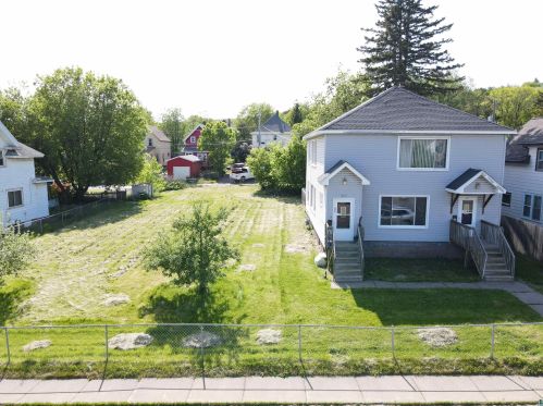 607 59th Ave, Duluth, MN 55807-1908