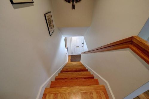 243 Transit St, Providence RI 02906-1023 exterior