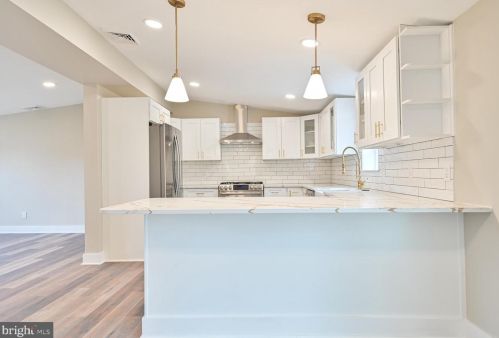 465 Bailey St, Pilesgrove NJ  08098-1014 exterior