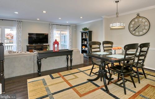 5324 Buxton Ct, Alexandria VA 22315-4761 exterior