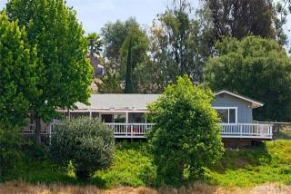 1471 Via Monserate, Fallbrook CA  92028-9304 exterior