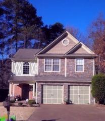 1745 Stoneoak Cir, Lawrenceville GA  30043-5677 exterior