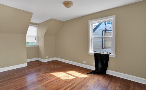 353 124 St, Chicago IL 60628-7214 exterior