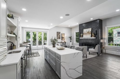 5532 Forbes Ave, Pittsburgh PA  15217-1126 exterior