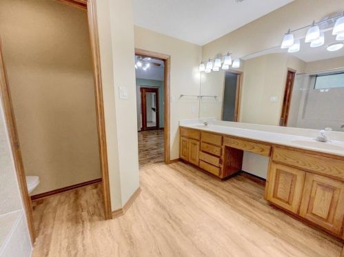 7206 Anaqua Dr, Austin TX 78750-7929 exterior