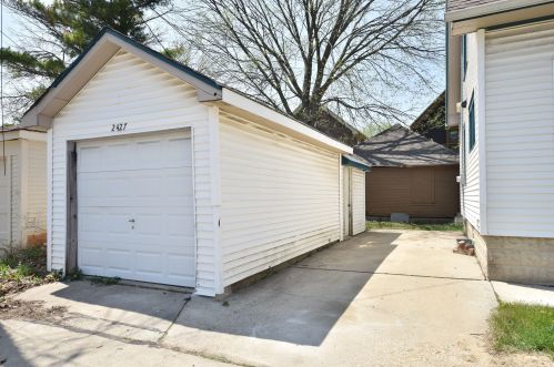 2427 Hope Ave, Milwaukee WI 53216-1733 exterior