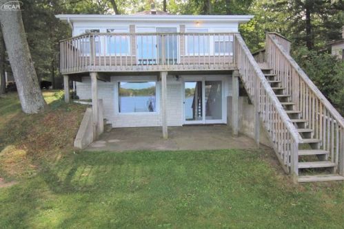 11453 Koth Dr, Linden, MI 48451-9620