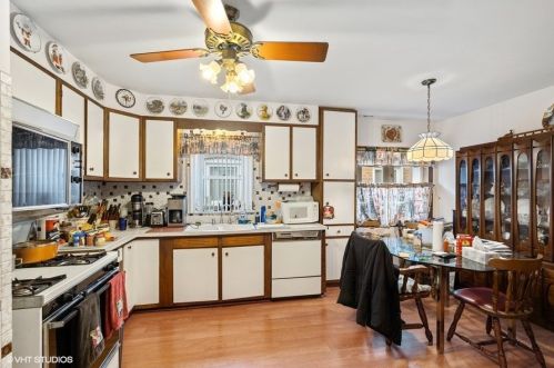 6540 63rd Pl, Chicago, IL 60638-4930