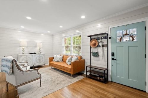 2122 Belvedere Dr, Atlanta GA  30318-1704 exterior