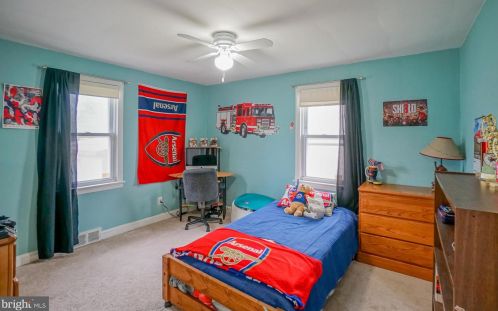 234 Fenwood Ave, Trenton NJ 08619-2570 exterior