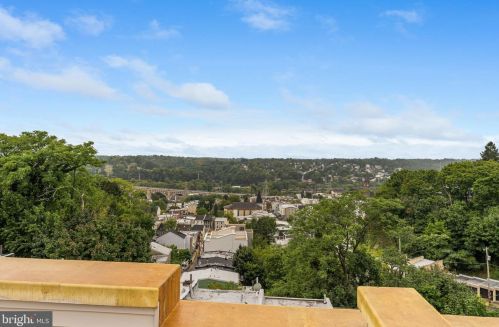 4473 Fleming St, Philadelphia PA 19128-4808 exterior