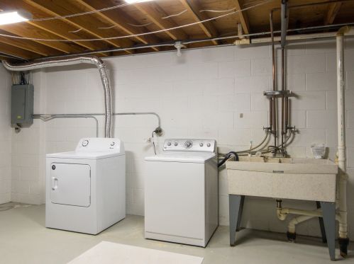 6354 20th St, Milwaukee WI 53221-5255 exterior