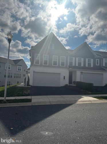 2202 Red Fox Dr, Hummelstown PA  17036 exterior