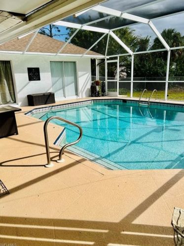 4491 12 St, Naples FL 34120-0474 exterior