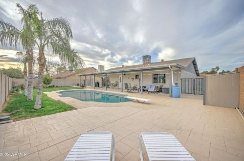 3003 Anderson Dr, Phoenix AZ 85032-2020 exterior