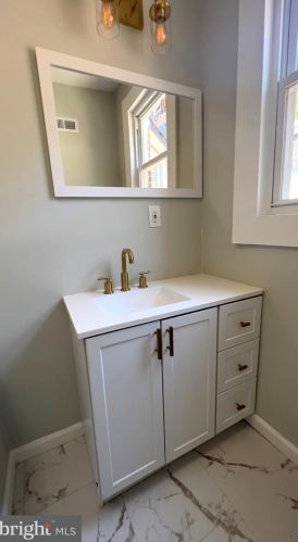 5122 Marvine St, Philadelphia PA 19141-2814 exterior