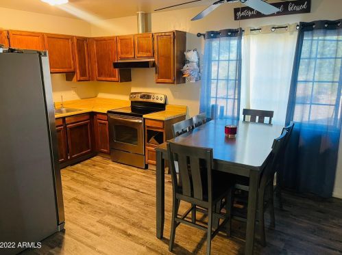 2016 45th Dr, Phoenix, AZ 85035-4110