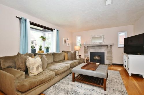 1564 Reamer St, Pittsburgh, PA 15226-1933