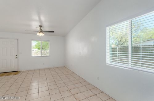 2502 Columbus Blvd, Tucson AZ  85712-1929 exterior