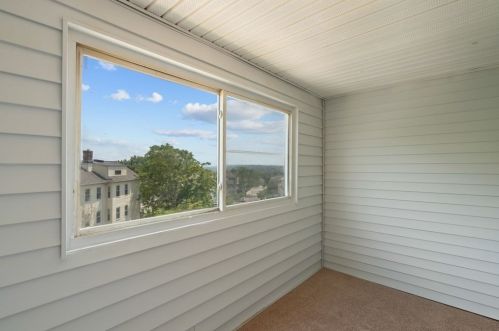 127 Plantation St, Worcester MA 01604-3067 exterior