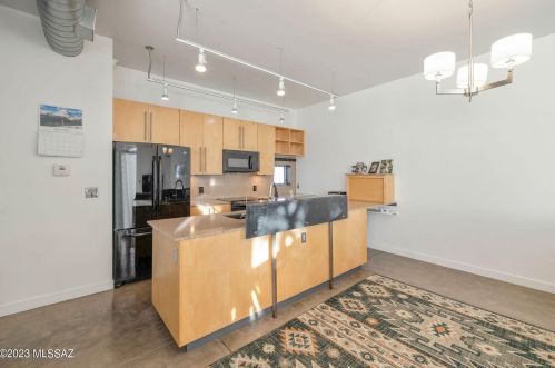 3605 3rd St, Tucson AZ  85716-4609 exterior