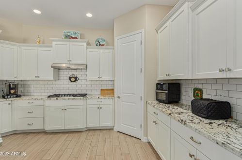 8607 16 Dr, Phoenix AZ 85007-4402 exterior