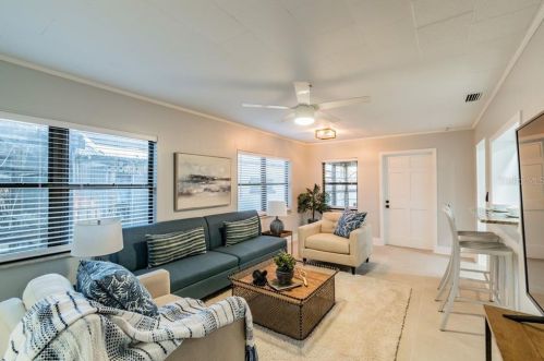 3807 Elmwood Ter, Tampa FL  33616-2306 exterior