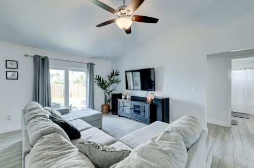 2356 Savona Blvd, Fort Pierce FL  34953-2215 exterior