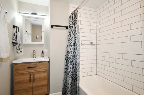 139 42nd St, Pittsburgh PA  15201-3136 exterior