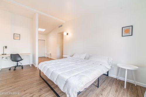 3201 Cherry Ave, Tucson AZ  85719-2219 exterior