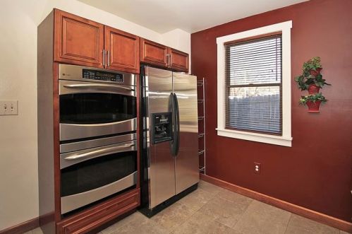 2400 Allender Ave, Pittsburgh PA 15220-3906 exterior