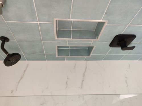 10814 Eberhart Ave, Chicago IL 60637-2403 exterior